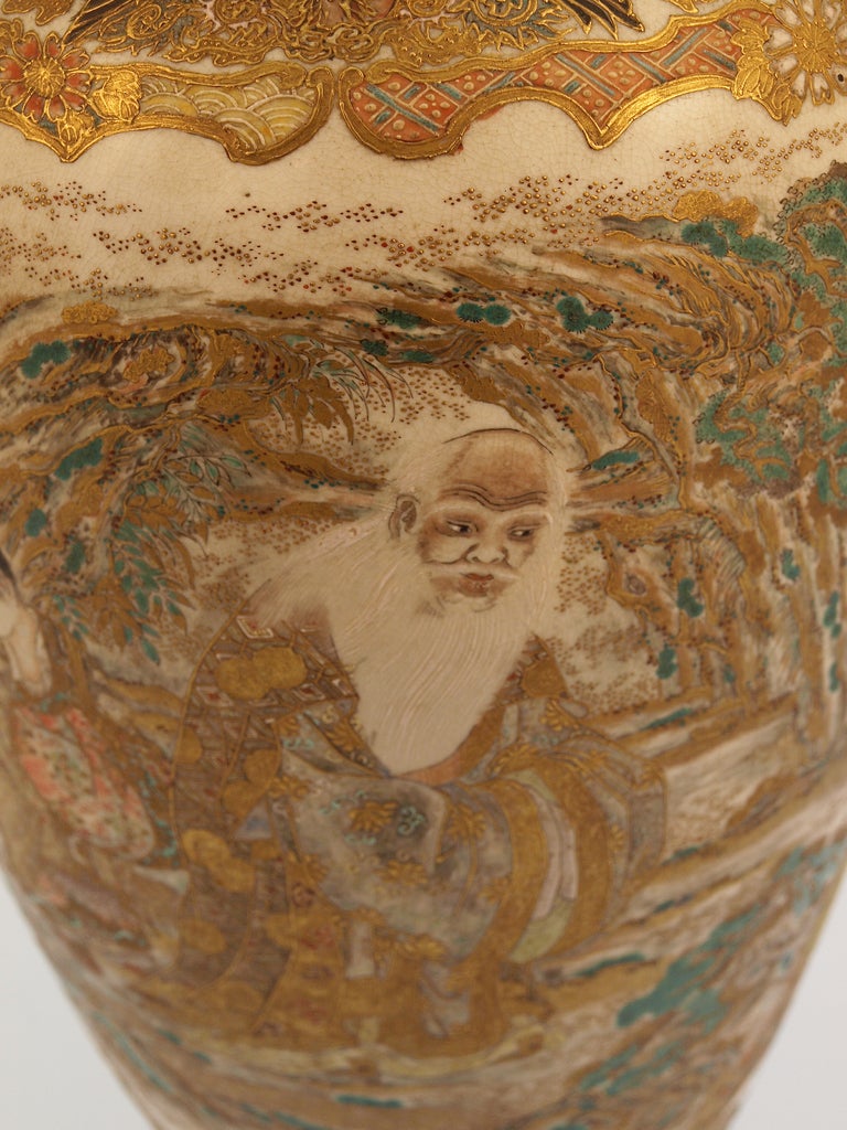 Satsuma Vase, Meiji Period In Good Condition For Sale In Paris, FR