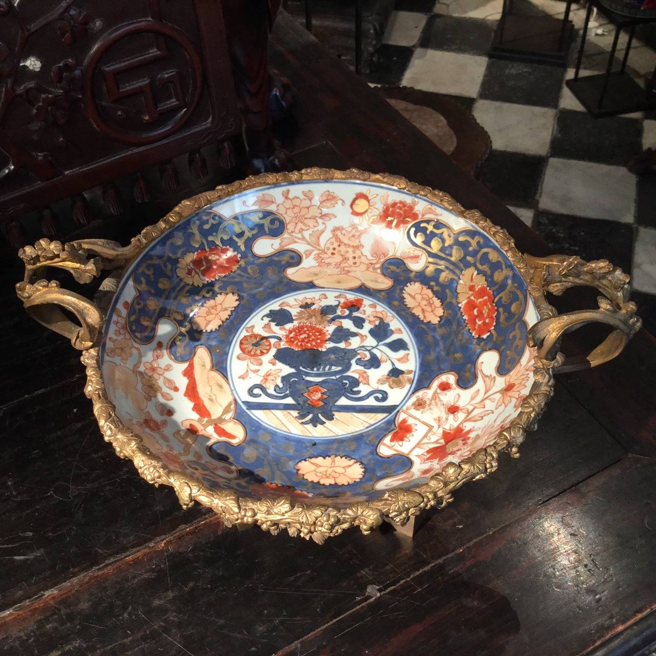 Chinese 18th Century Bowl with French 19th Century Mount In Excellent Condition For Sale In Paris, FR