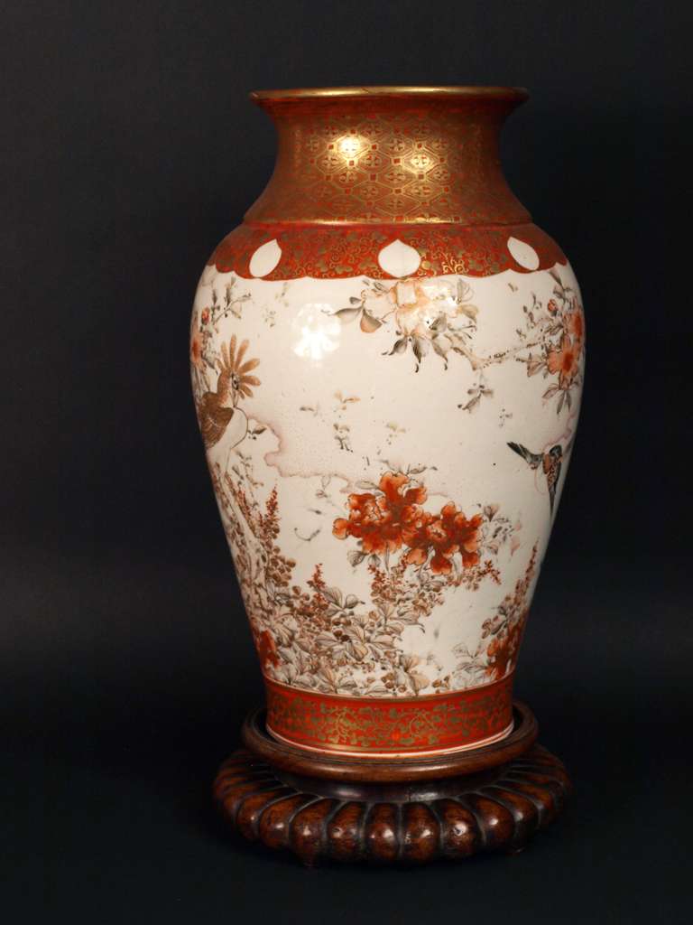 Pair of Kutani Vases from Meiji Period In Excellent Condition In Paris, FR