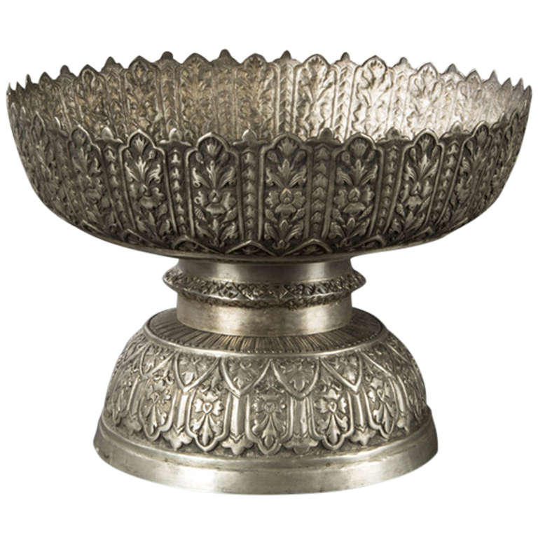 Asian Silver Presentation Bowl, End of the 19th Century For Sale