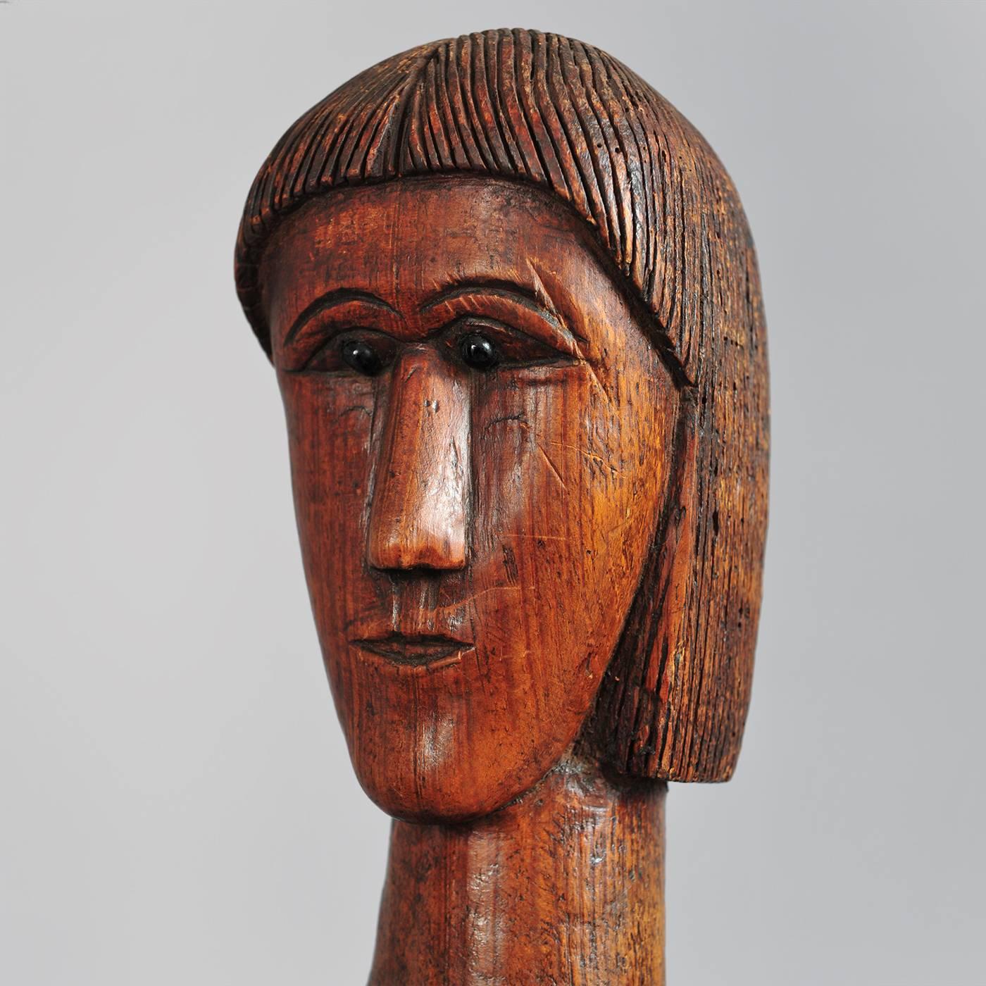 Carved Figure of a Woman Made of Yellow Pine, Coastal Georgia, 19th Century For Sale 1