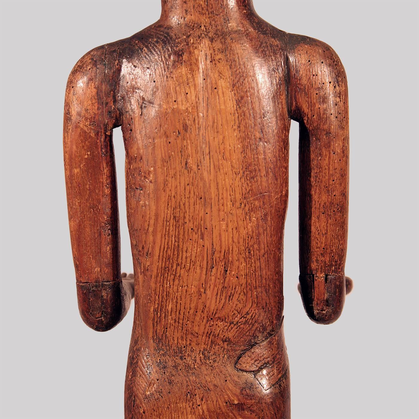 Carved Figure of a Woman Made of Yellow Pine, Coastal Georgia, 19th Century For Sale 2