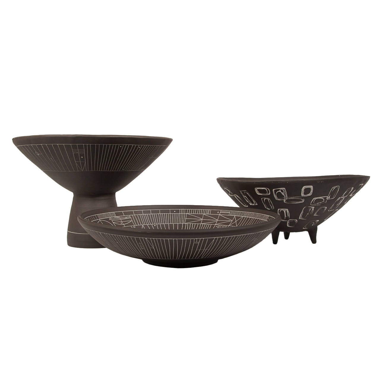 Modern Trio of Large Incised Black Ceramic Bowls by Heather Rosenman For Sale