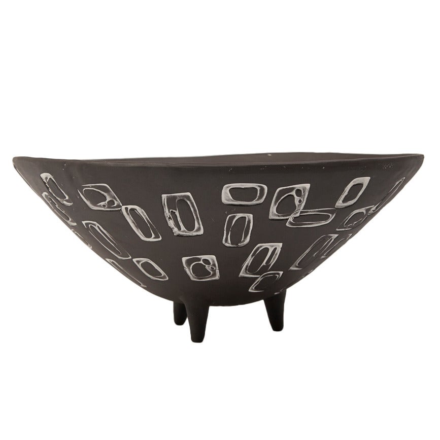 American Trio of Large Incised Black Ceramic Bowls by Heather Rosenman For Sale