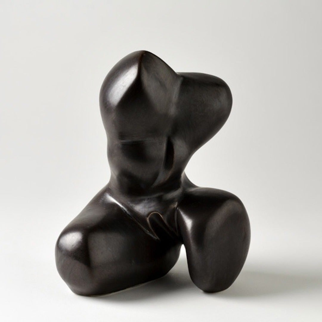 Beaux-Arts Sculpture en porcelaine en céramique noire de Tim et Jacqueline Orr:: vers 1970 en vente