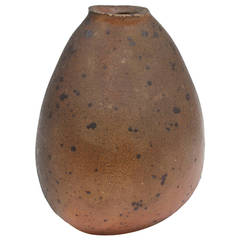 An ovoid stoneware vase by Elisabeth Joulia, La Borne