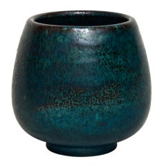 A stoneware bowl by Henri Simmen