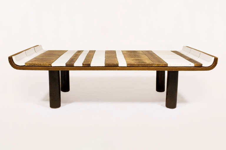 Table basse Roger Capron, France, datant d'environ 1960