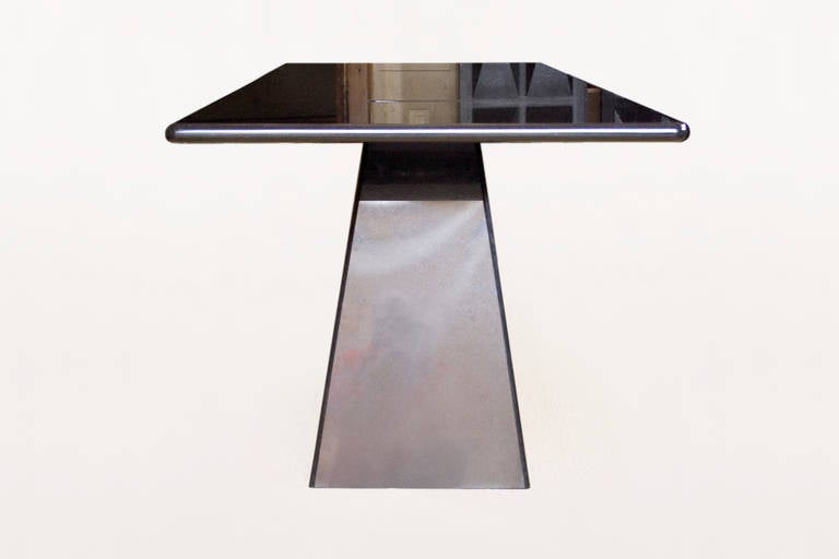 Angelo Mangiarotti Polished Black Granite Asolo Table, circa 1990, Italy In Excellent Condition In Girona, Spain