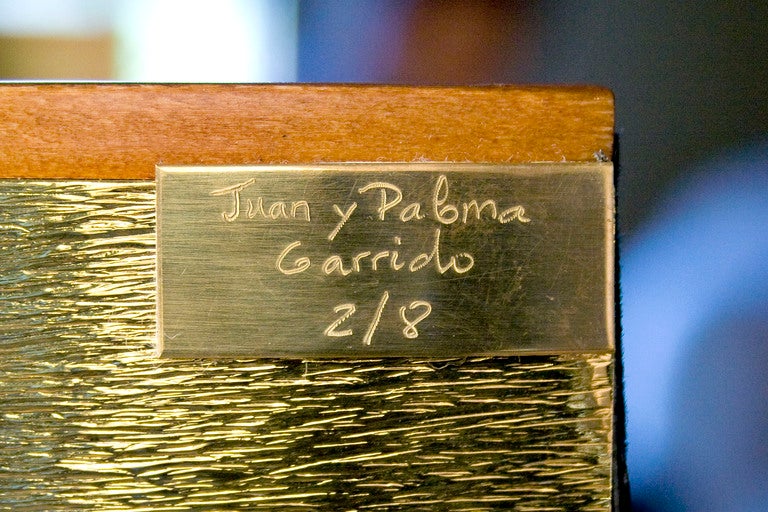Juan and Paloma Garrido Console, 2010, France  In Excellent Condition For Sale In Girona, Spain