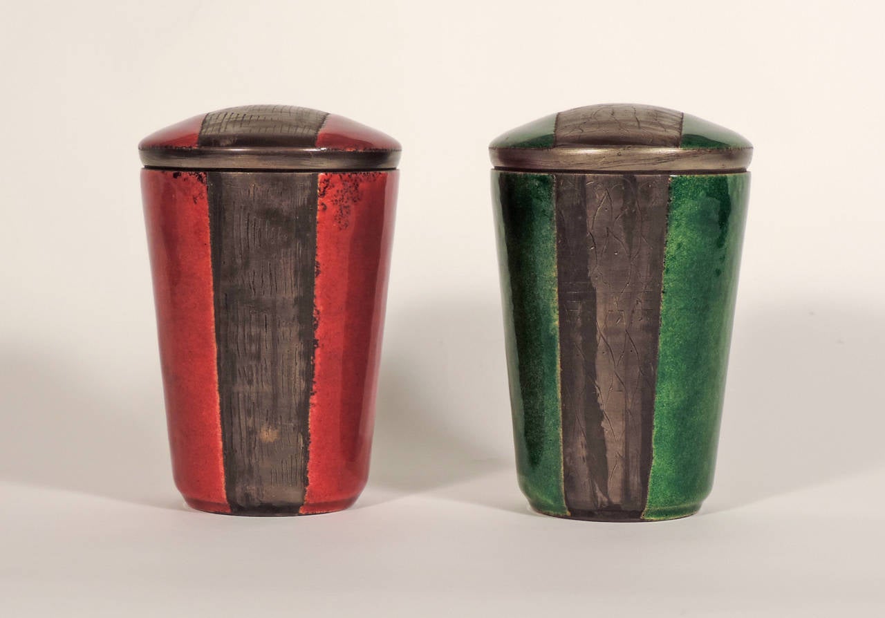 Mid-20th Century Pair of Italian 1950s Enamel Containers with engravings. For Sale