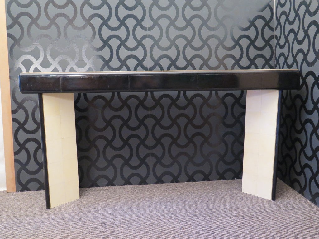 1940s Parchment Leather and Black Lacquer Italian Art Deco Console Table 5