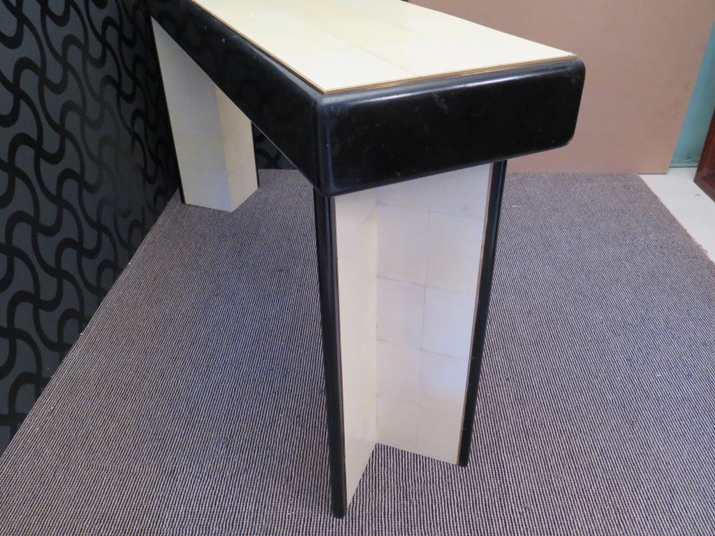 1940s Parchment Leather and Black Lacquer Italian Art Deco Console Table 4