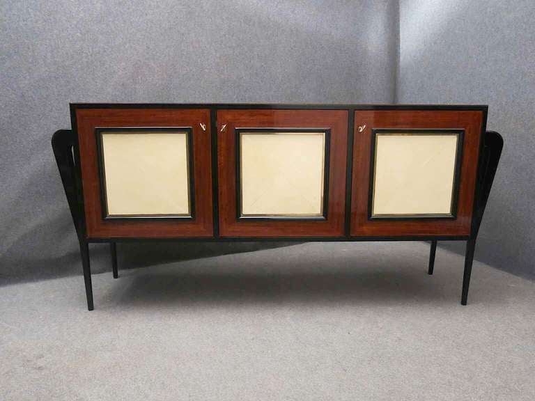 Extremely Elegant French Art Deco Sideboard In Excellent Condition In Rome, IT
