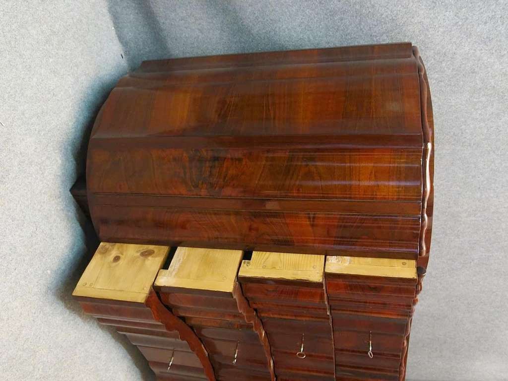 Austrian Art Deco Chest of Drawers 1