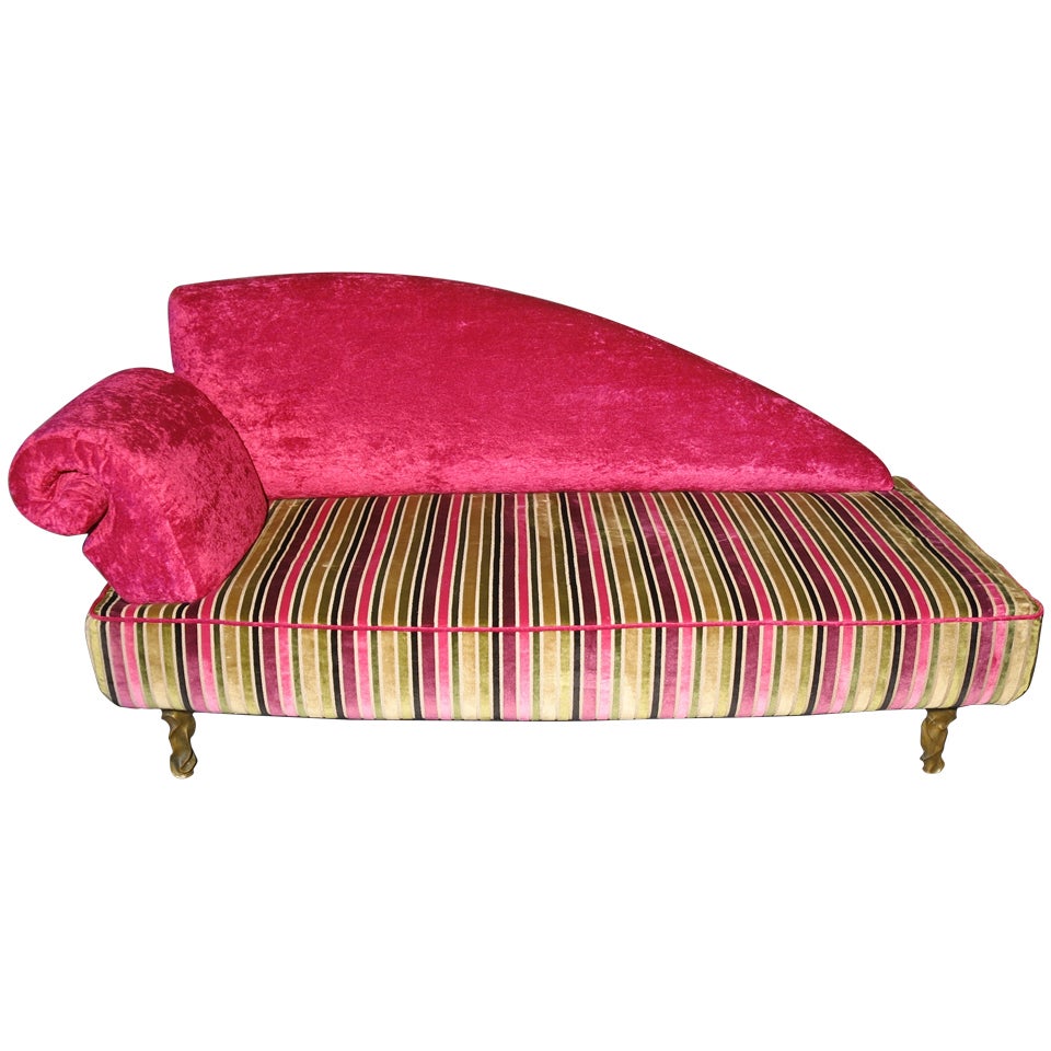 1940s Velvet Pink Shocking Italian Art Deco Sofa