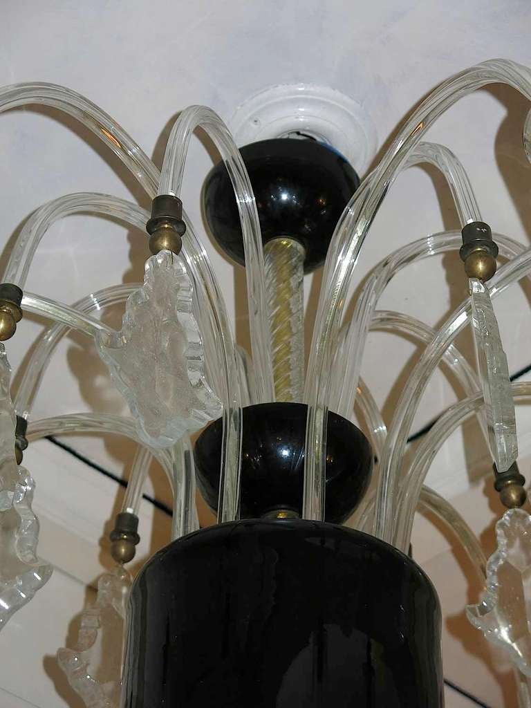 Barovier & Toso Murano Black and White Art Glass Chandeliers, 1930 For Sale 4