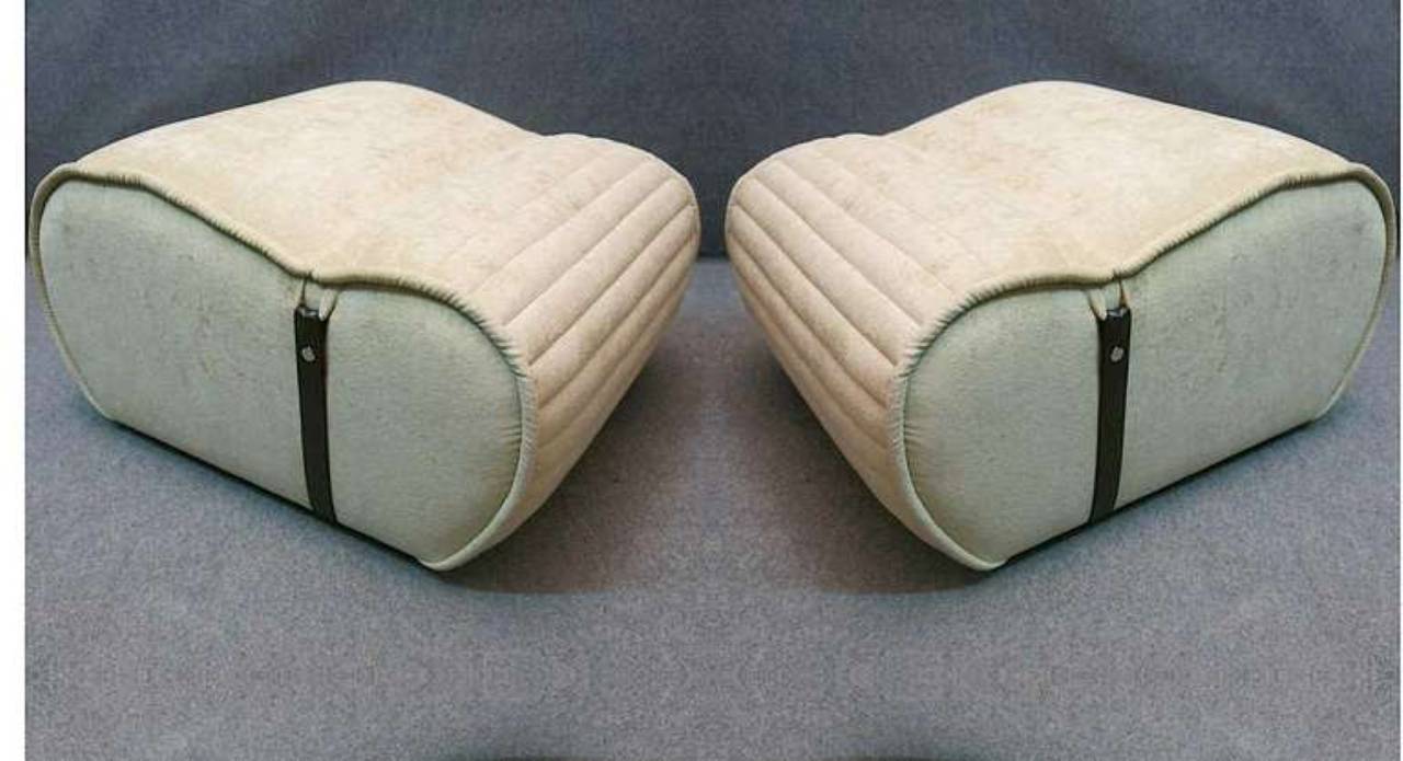 Mid-20th Century Pair of Midcentury Wood and Velvet Italian Lounge Chairs, 1950