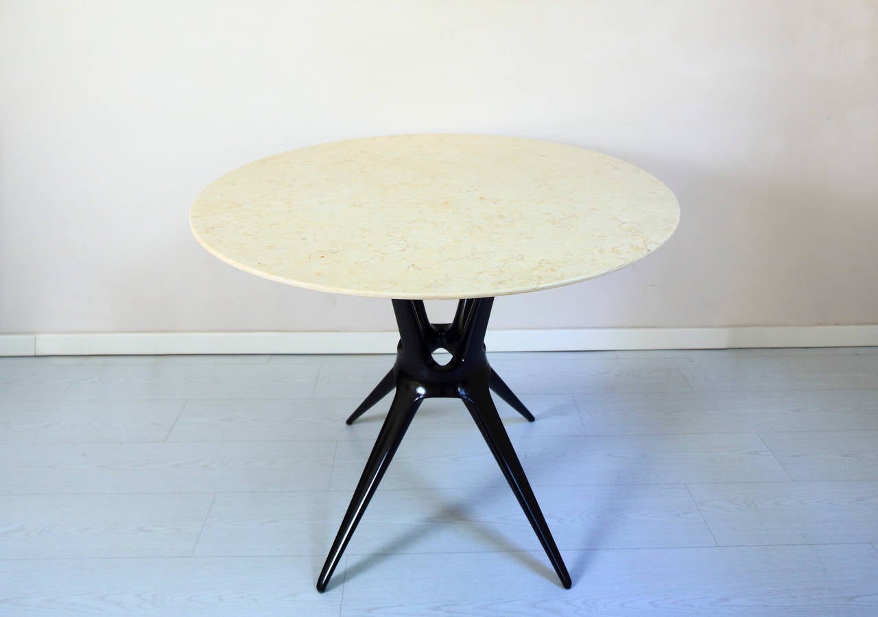 Slender and Important, Italian 1950s Round Dining or Center Table by Borsani In Excellent Condition In Firenze, Toscana