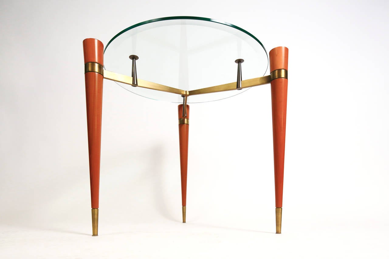 Outstanding Pair of Italian 1970s Side Tables or Night Stands 2