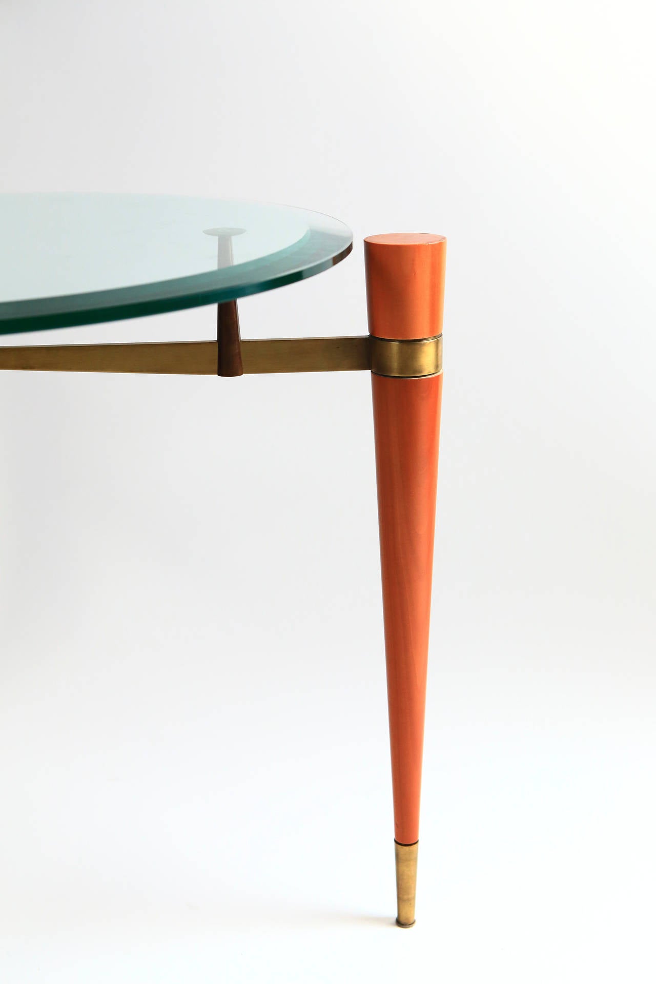 Outstanding Pair of Italian 1970s Side Tables or Night Stands 1