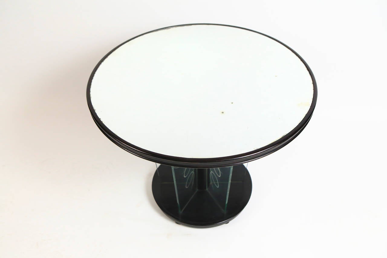 Art deco side table wood and glass, By Brusotti Milano Italy.1930's. 3