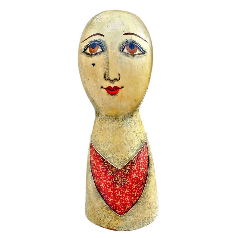 Gemma was born in Italy on May 10, 1923 and she died on May 8, 2007 at 83 years old in California. In 1954 Gemma Taccogna moved to México and she started a papier mache studio. 
In the 60's in Holywood some boutiques used her heads to display their