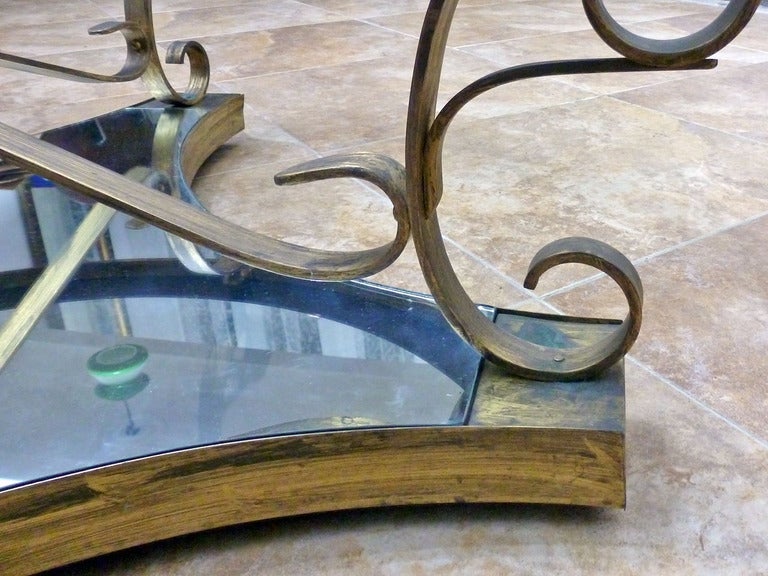 Arturo Pani, Circular Cocktail Table, Brass And Glass In Good Condition For Sale In Mexico City, D.F.