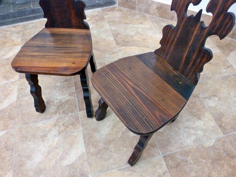 Mid-20th Century Pair of Don Shoemaker chairs, ¨Conversation Pieces¨  volcanic pine heartwood For Sale