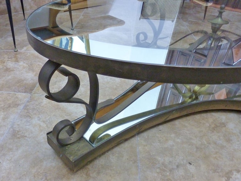 Mid-20th Century Arturo Pani, Oval Cocktail Table, Brass And Glass For Sale