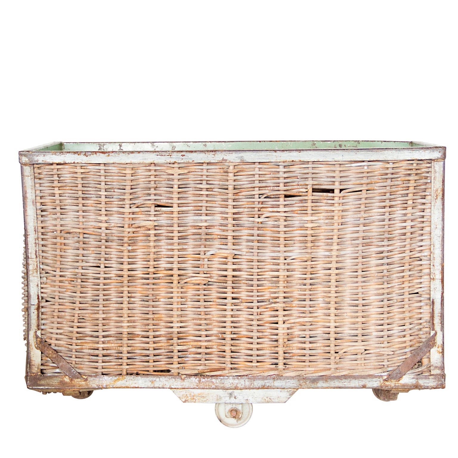 19th Century Laundry Basket For Sale