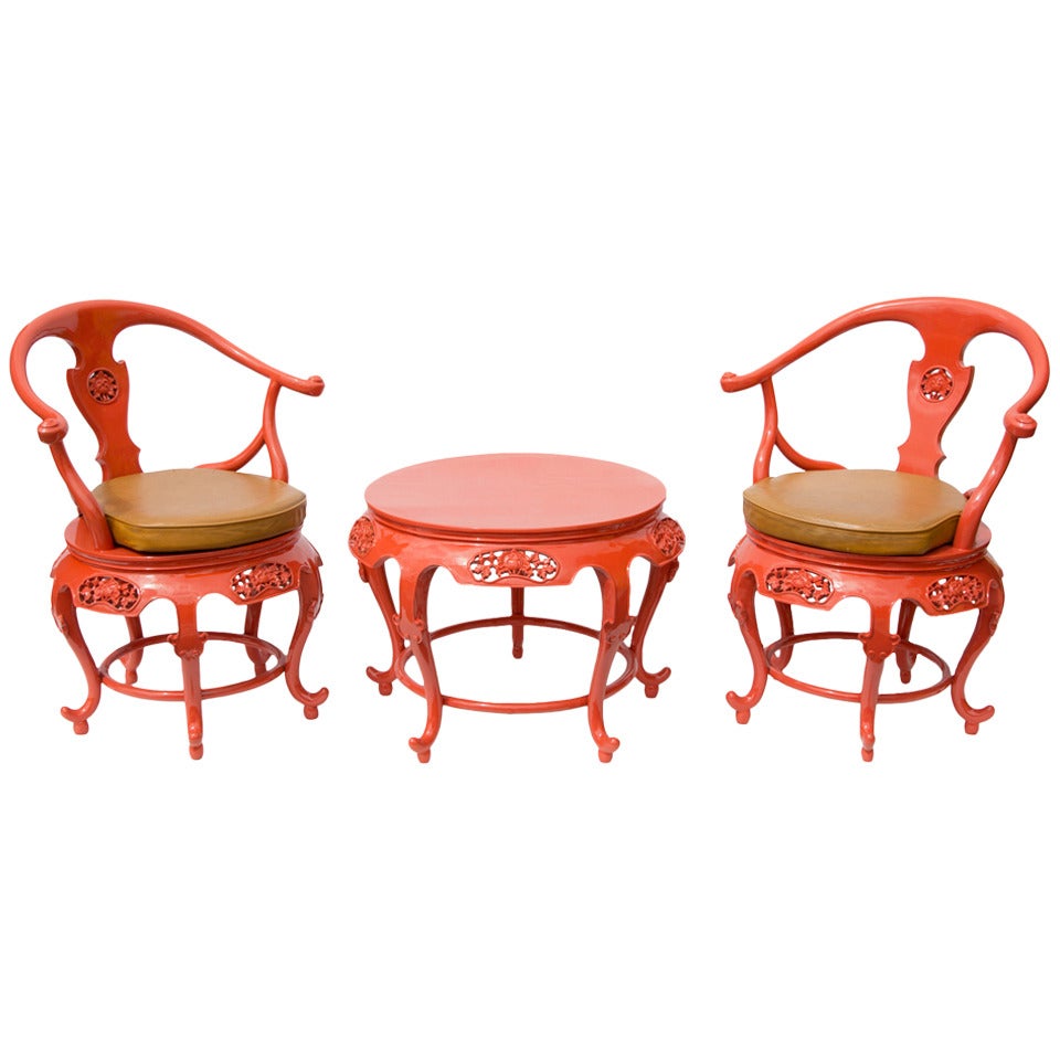Chinoiserie Lacquered Set For Sale