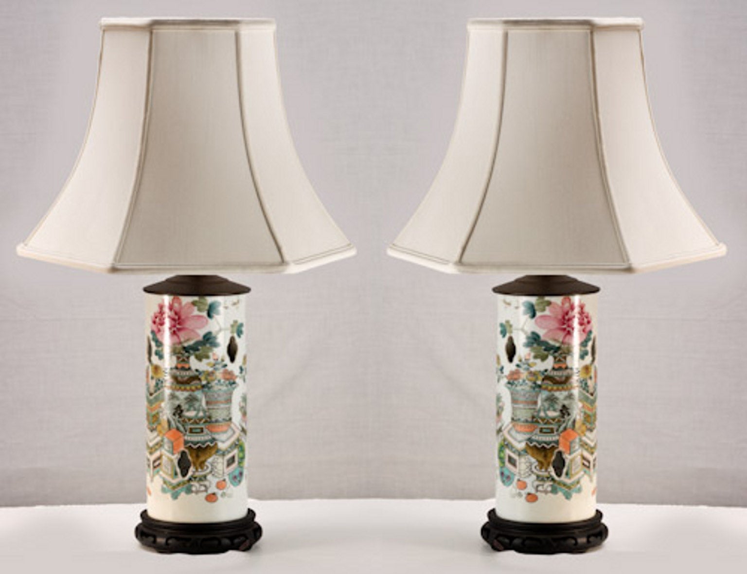 19th c. Pair of Chinese Wig Stand Lamps For Sale
