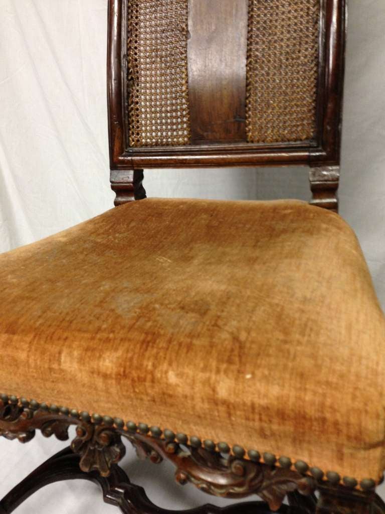 19th c. Set of 4 English Oak Carved Chairs For Sale 1
