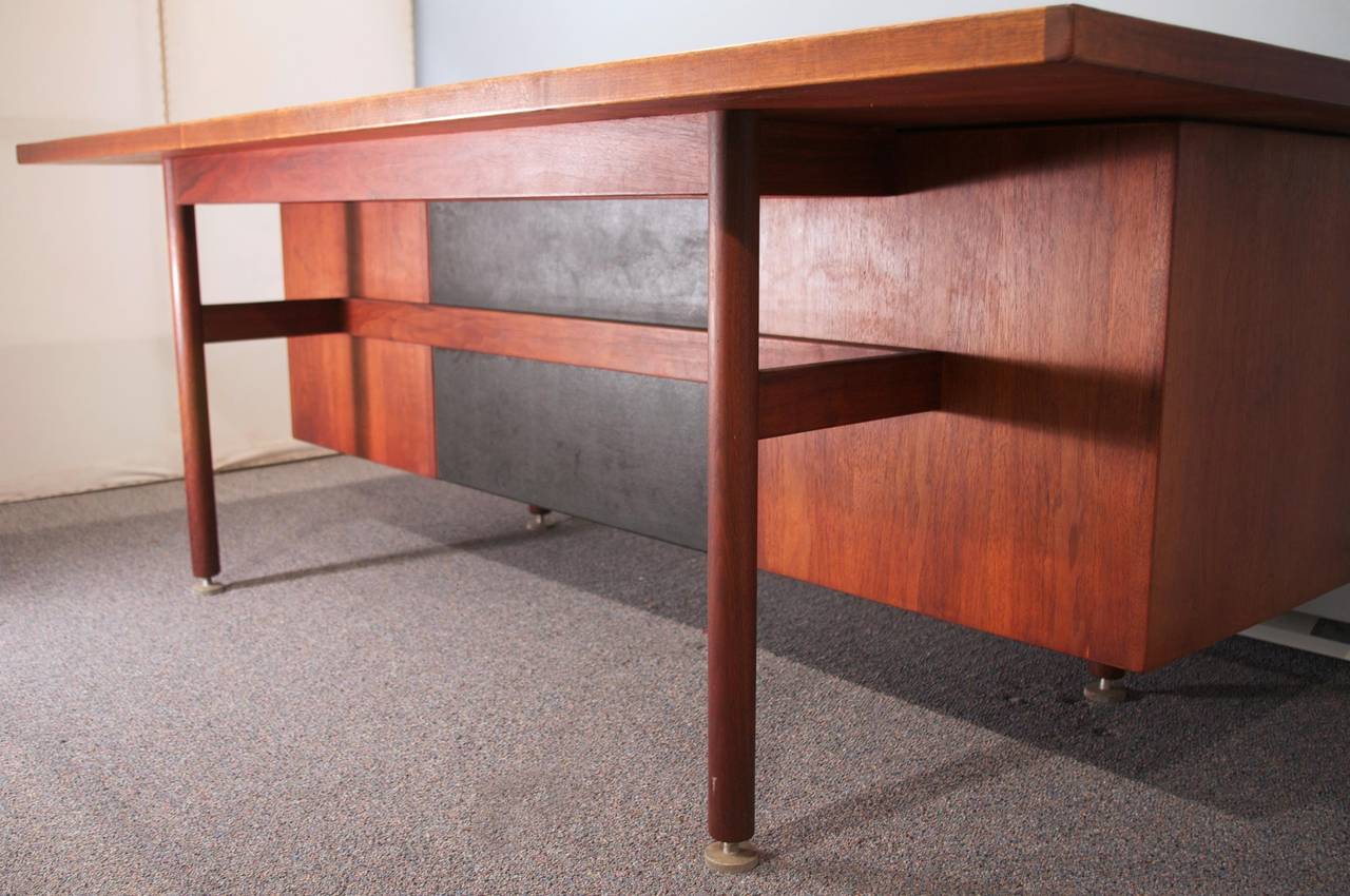 Mid-20th Century Walnut Executive Desk by Jens Risom