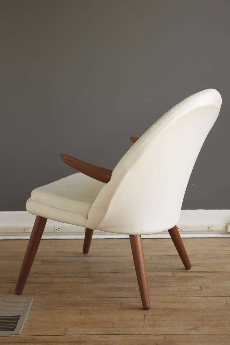 Mid-Century Modern Lounge Chair in the Manner of Nanna Ditzel by Glostrup Møbelfabrik