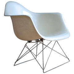 Eames LAR Chair with Cat's Cradle Base