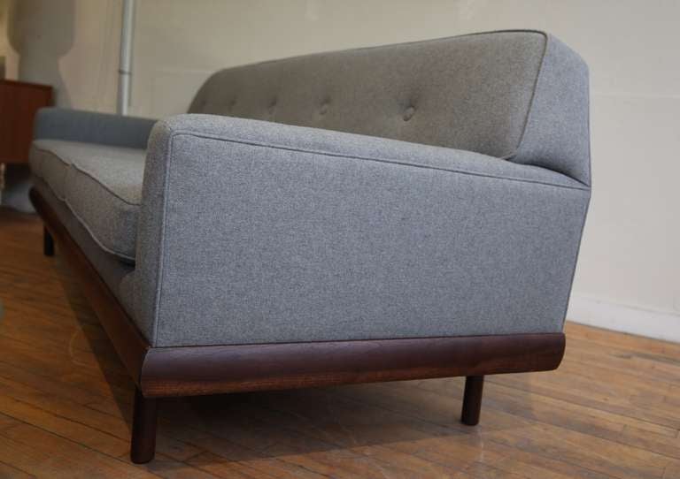Modern Sofa in the manner of Adrian Pearsall In Excellent Condition In Cambridge, MA