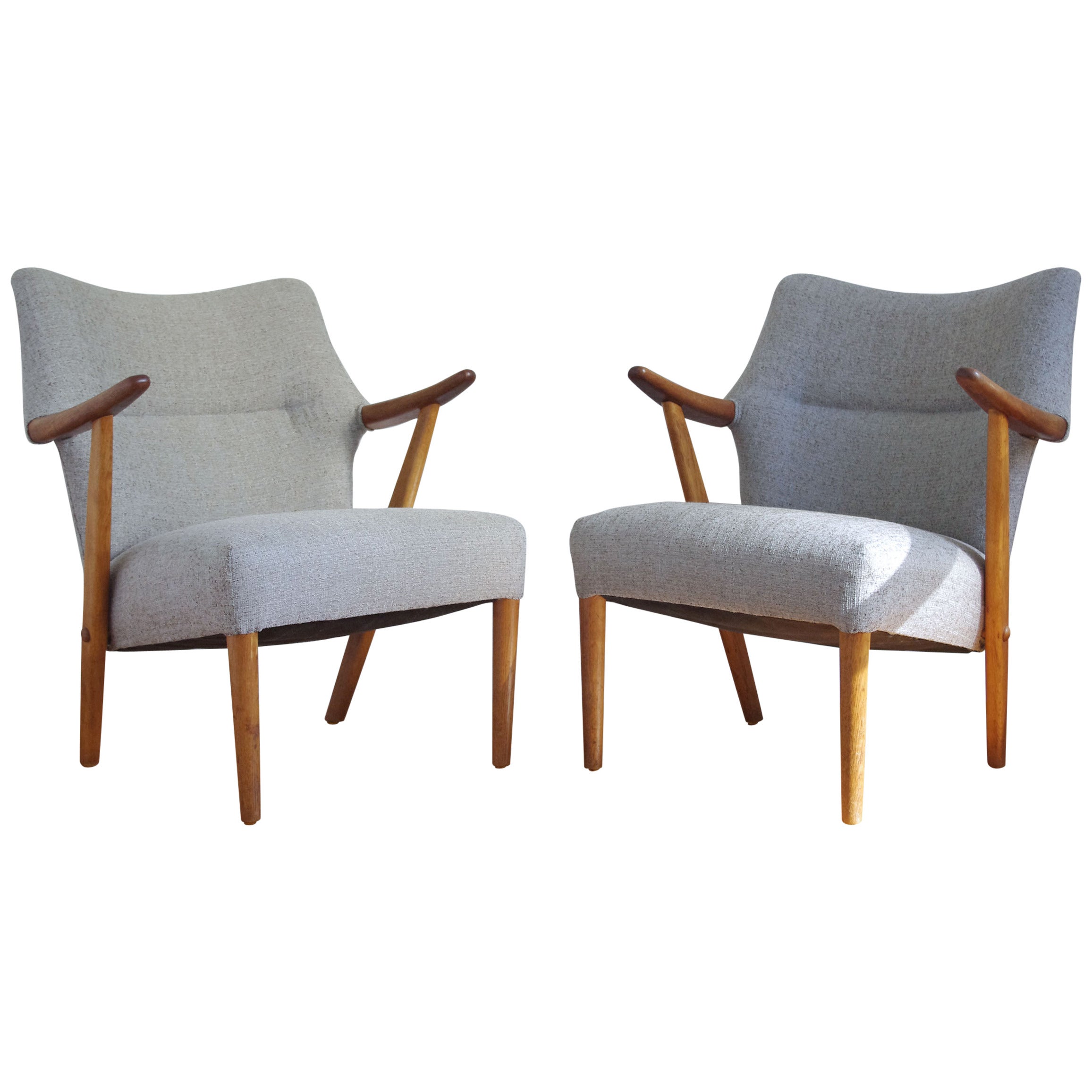 Pair of Lounge Chairs in the Style of Aksel Bender Madsen for Bovenkamp
