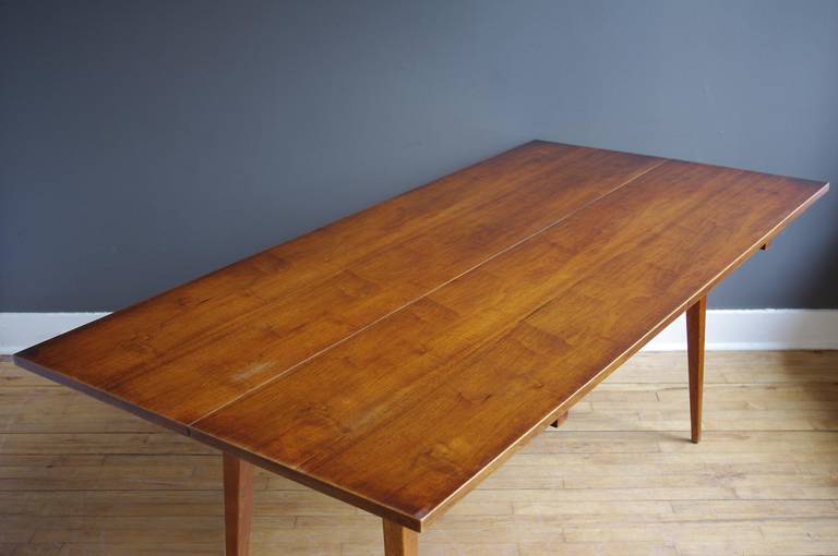 Flip-Top Harvest Table by Edward Wormley for Dunbar In Good Condition In Cambridge, MA