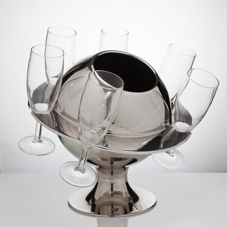 Novelty French Modernist Chrome Planet Champagne Cooler, circa 1955 In Excellent Condition In London, GB