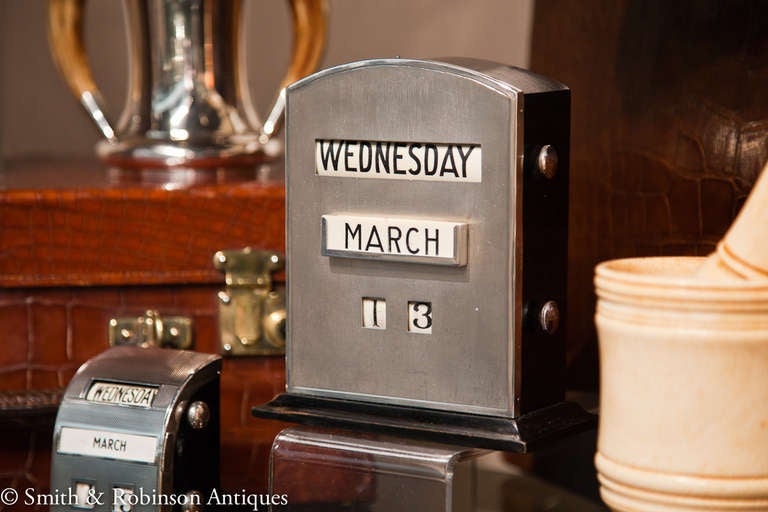 Large Art Deco Silver Mounted Ebonised Desk Calendar 1931 In Excellent Condition In London, GB