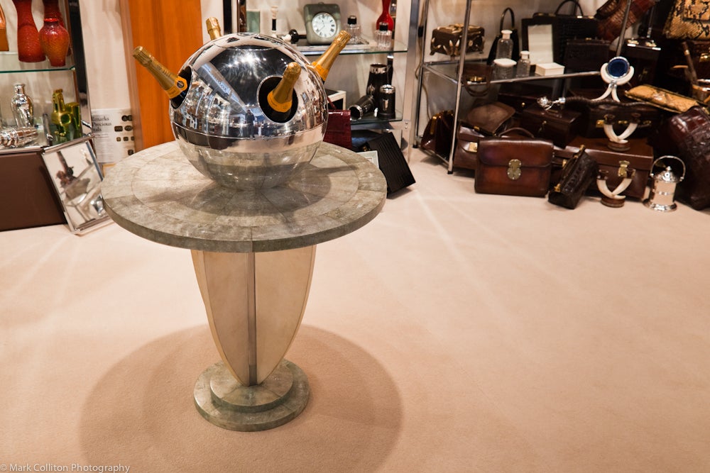 Impressive Spherical Champagne Cooler by Teghini In Excellent Condition In London, GB