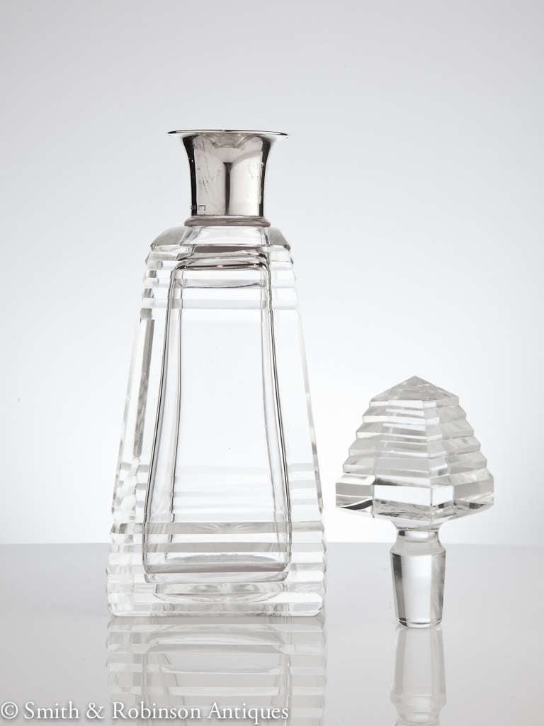 Art Deco Pyramid Decanter by Mappin & Webb In Excellent Condition In London, GB