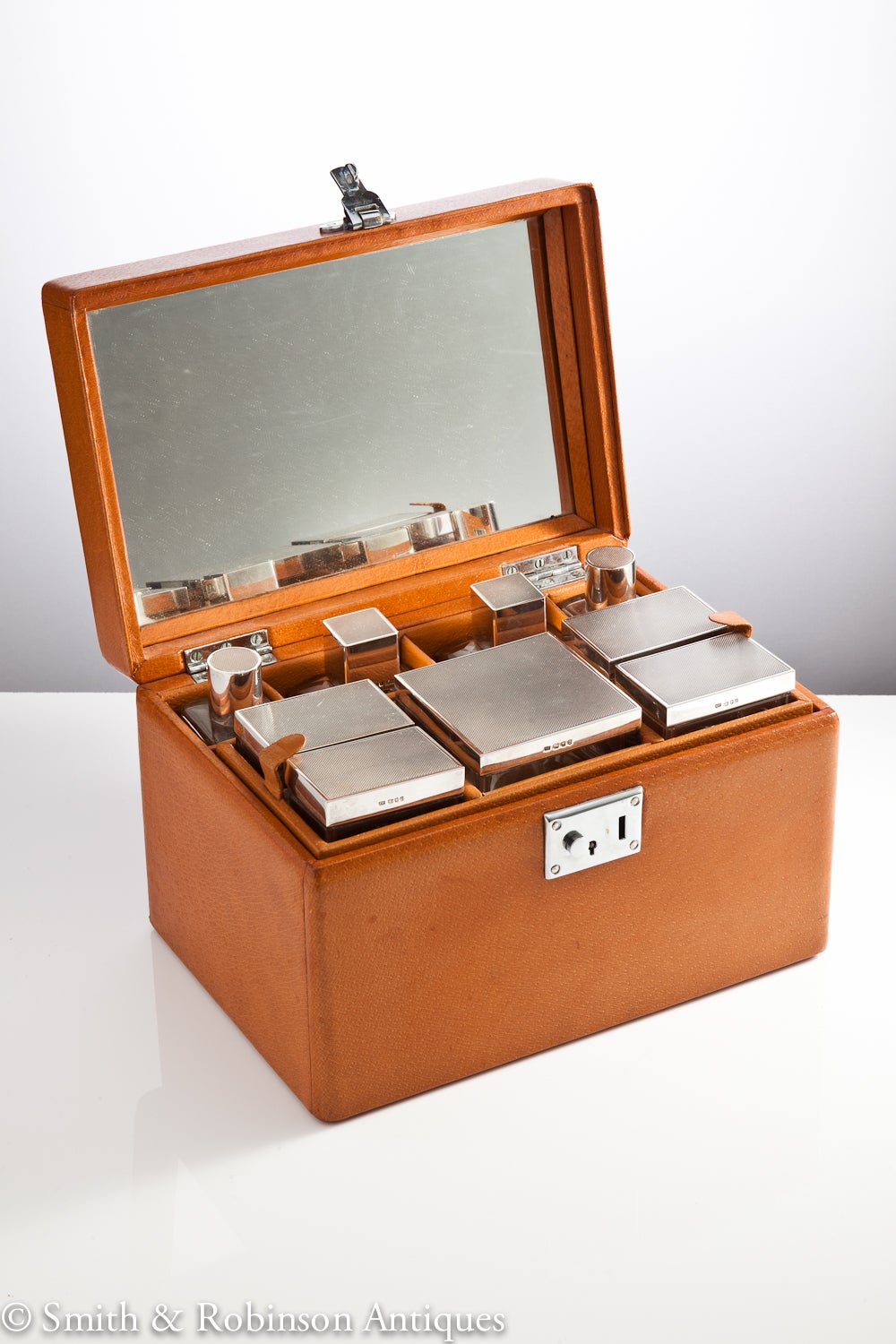 Exquisite Asprey Brothers Vintage Leather Grooming Travel Case, London, 1954