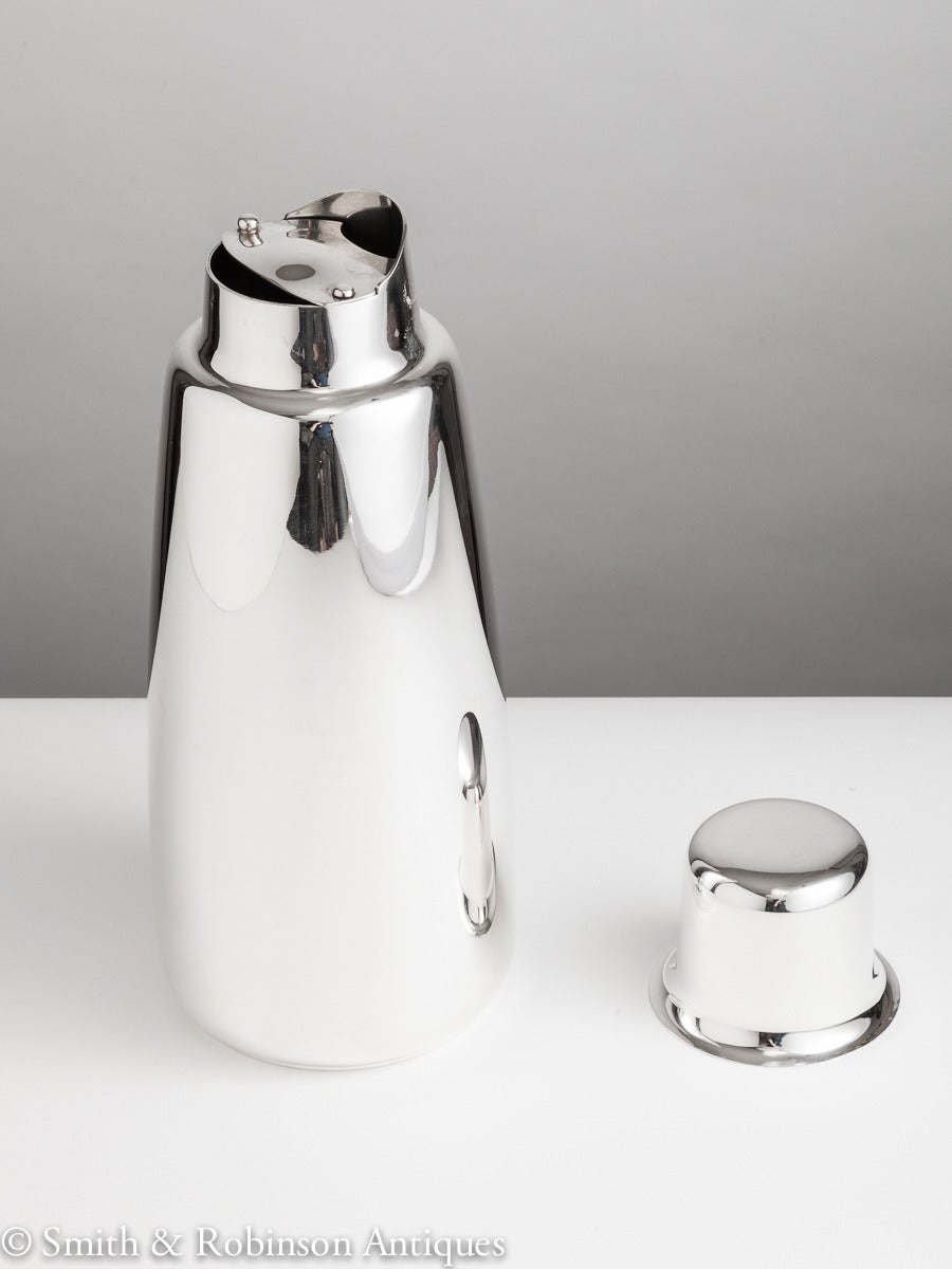 Great Size and Quality Silver Tiffany & Co. Cocktail Shaker, circa 1930