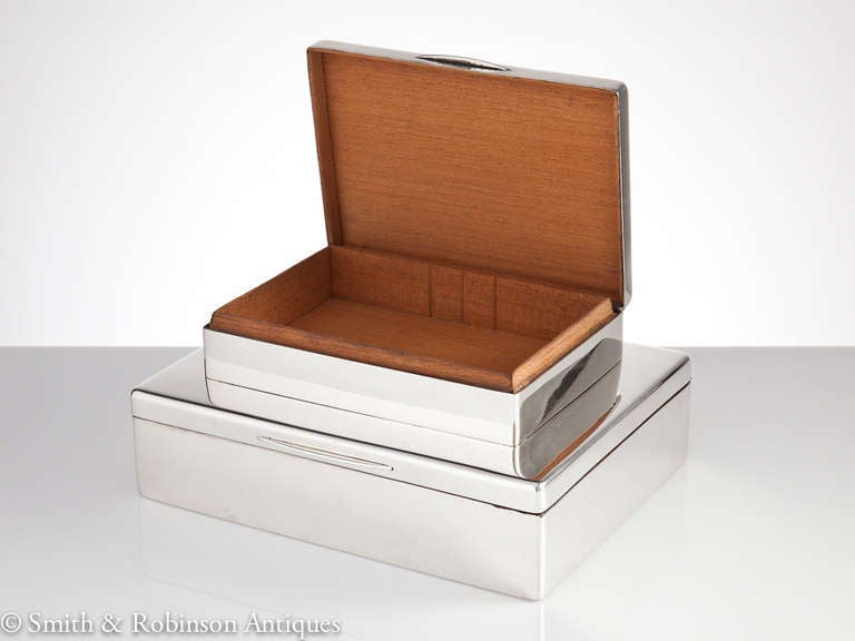 20th Century Fine Art Deco, Three-Tier Silver Cigar Box by Mappin and Webb, London, 1922