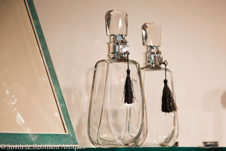 Stunning Pair of Glass and Silver Decanters, Birmingham, Dated 1912 1