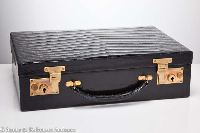 Finest Quality Traveling Crocodile Jewel Box English In Excellent Condition In London, GB
