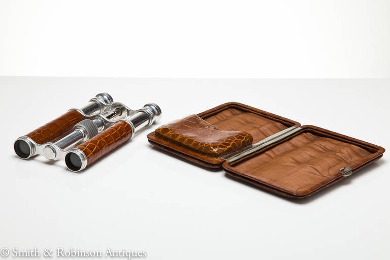 Impressive Pair of Field Glasses Complete with Case, circa 1910 In Excellent Condition In London, GB